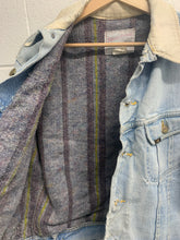 Load image into Gallery viewer, 70s Blanket Lined Lee Storm Rider White Corduroy Collar Jean Jacket
